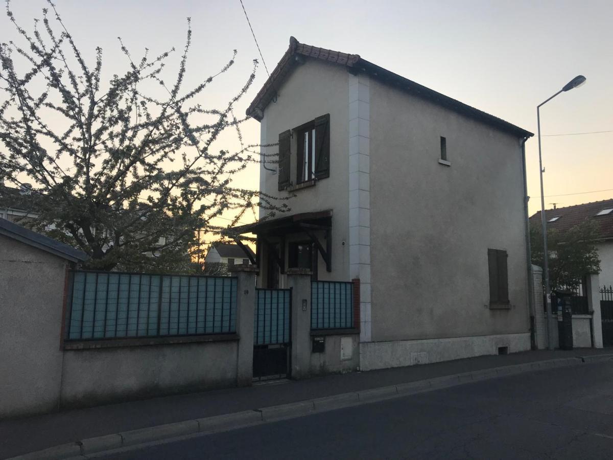 Alloappartmeuble_L'Emeraude Houilles Exteriör bild